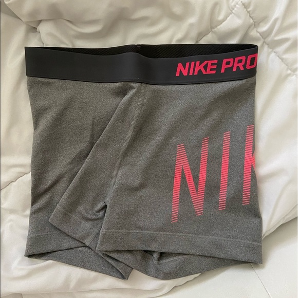 Nike Pros! - Picture 3 of 4